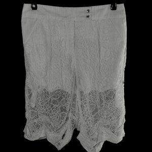 NWOT Patrizia Pepe Firenze Italy Fancy White Lace Shorts Size 40